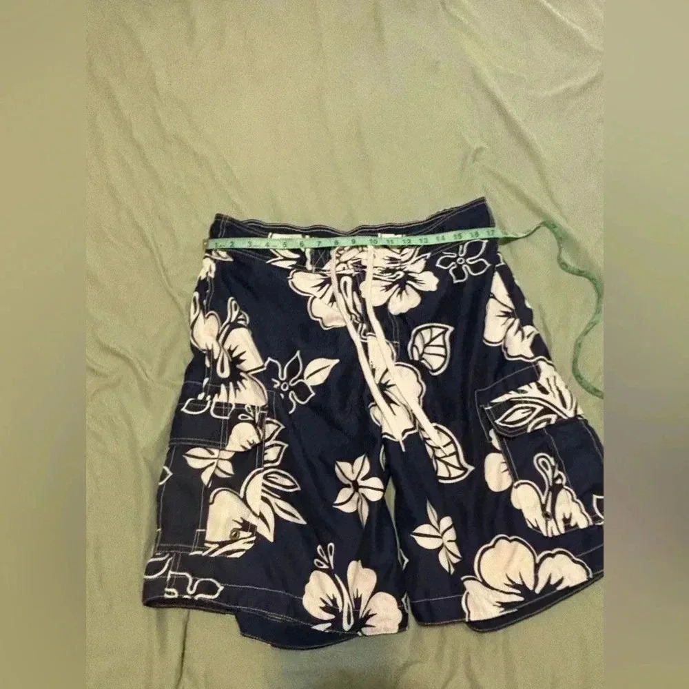 Merona swim trunks (M). Floral blue/Navy sides - Picture 4 of 14